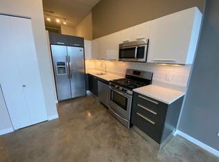 1201 W Washington Blvd #305, Chicago, IL 60607