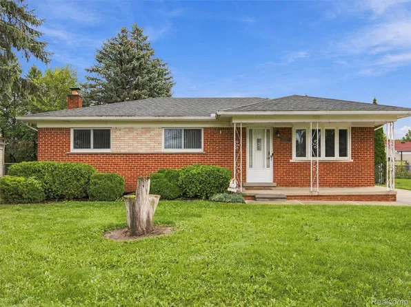 34440 Koch Ave, Sterling Heights, MI 48310