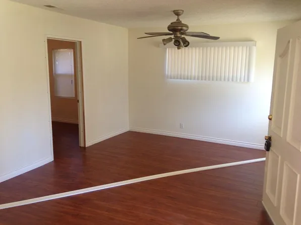 21911 Martinez St, Woodland Hills, CA 91364