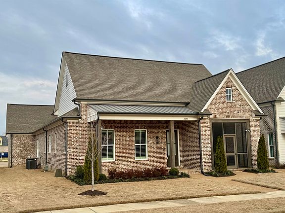 2nd image of 2090 Greenbrier Lakes Blvd N