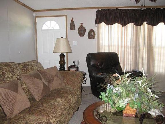 4th image of 105 An County Road 2142