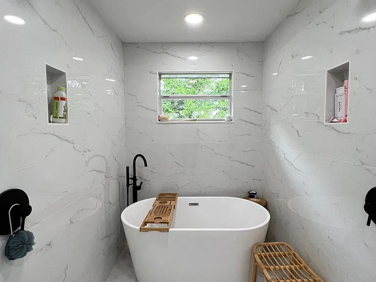 Primary room bathroom #1
