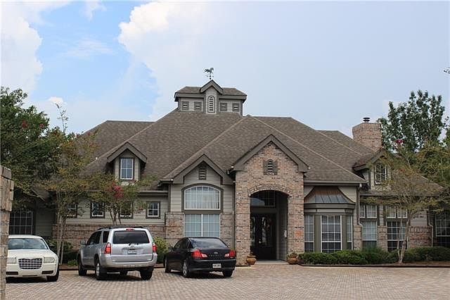 2nd image of 350 Emerald Forest Blvd