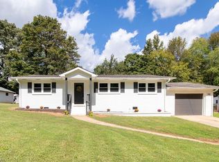 108 Mayfair Rd, Lexington, NC 27292