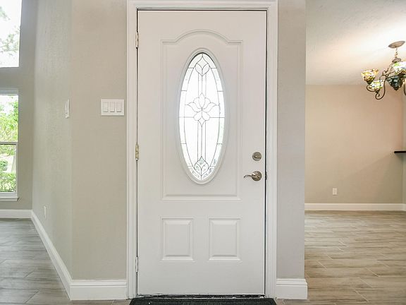 5th image of 2735 Colony Dr