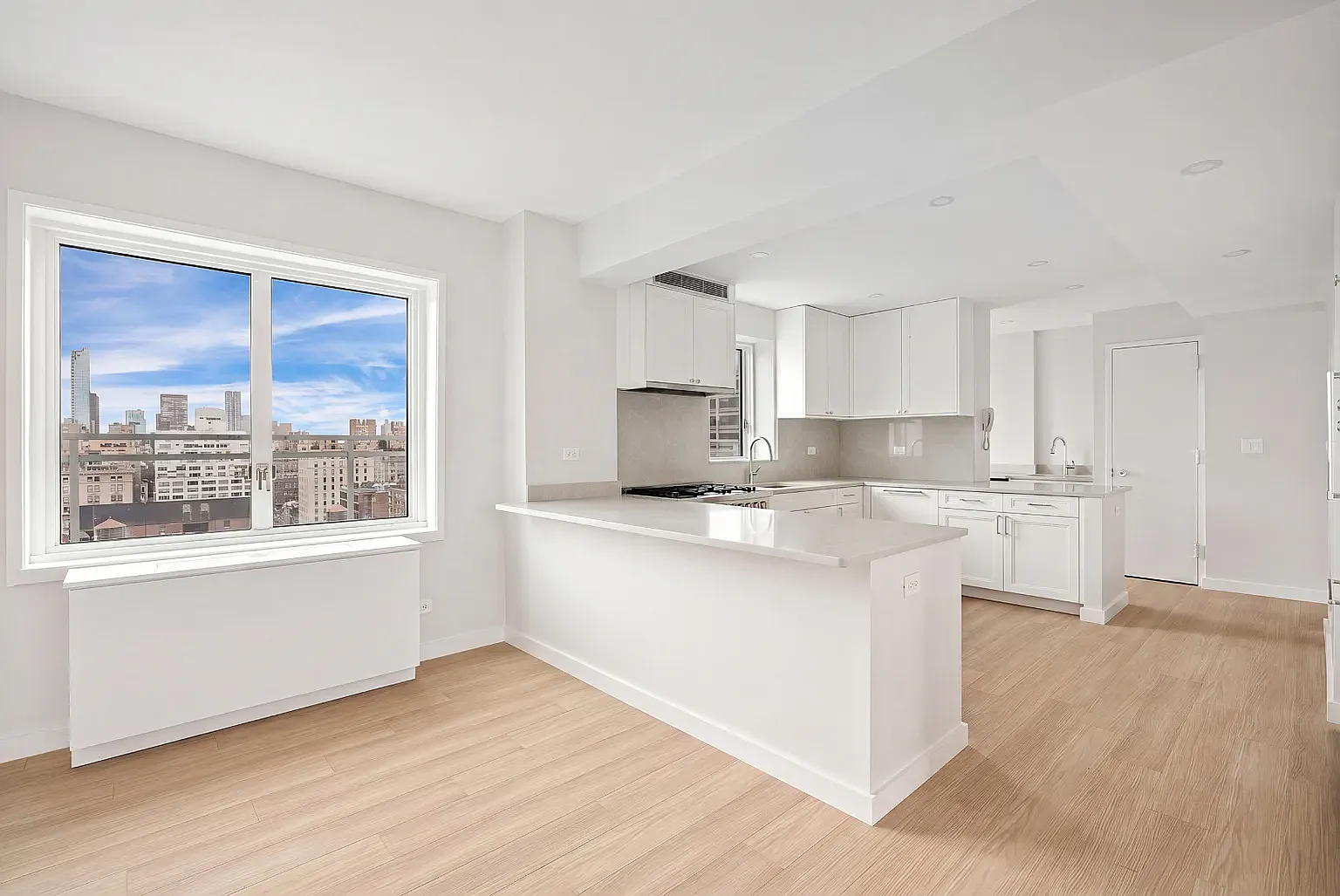 165 East 66th Street — Photo 4