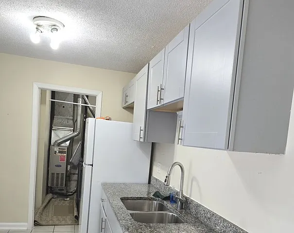 1751 Queensbury Cir — Photo 12