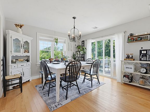 5th image of 21 Windward Way