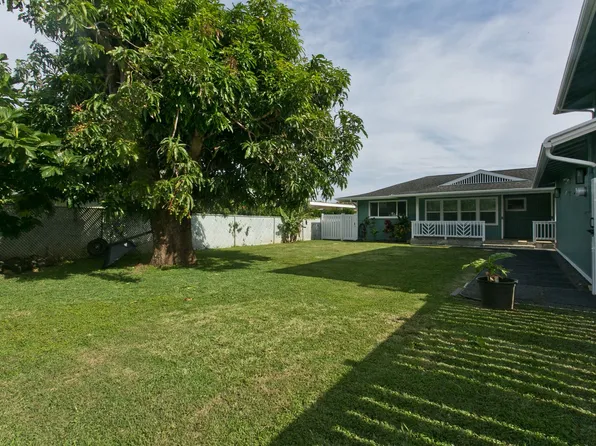 6127 Kawekiu Pl, Honolulu, HI 96821