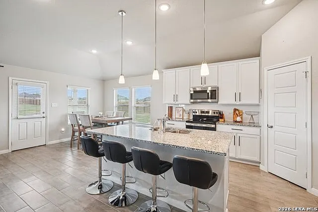 104 Pendleton Cv — Photo 14