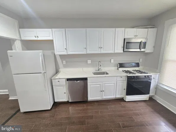 402 N Curley St, Baltimore, MD 21224
