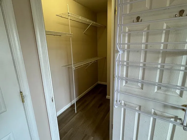 2424 Wynfield Ct — Photo 15