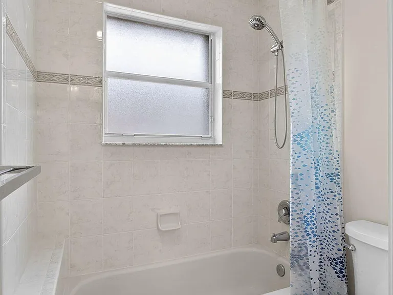 1724 Annandale Cir — Photo 59