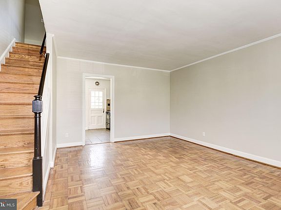 5th image of 1201 S Barton St Unit 135