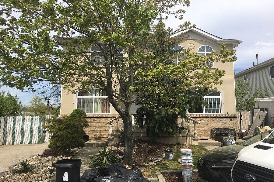1st image of 129 Salamander Ct