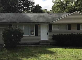 7405 E 107th St, Kansas City, MO 64134