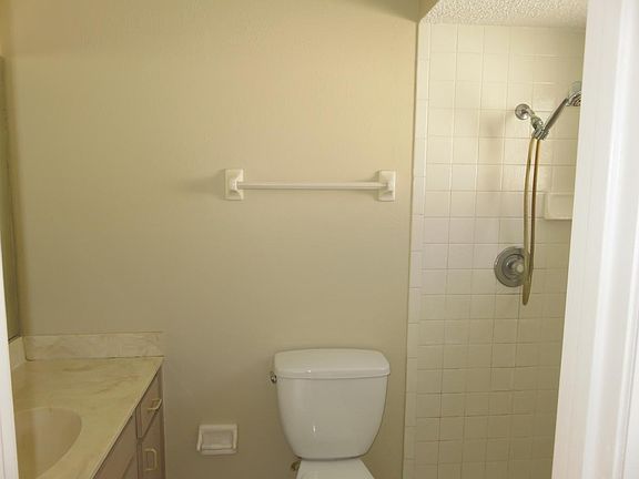 3rd image of 3406 Gladstone St Unit 2