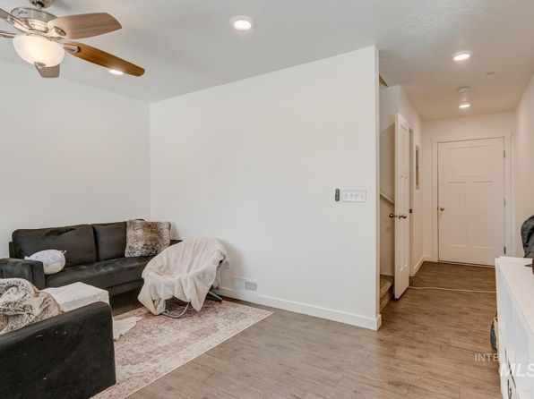 meridian-idaho-2054610567 picture