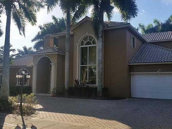 2nd image of 8240 NW 157th Ter