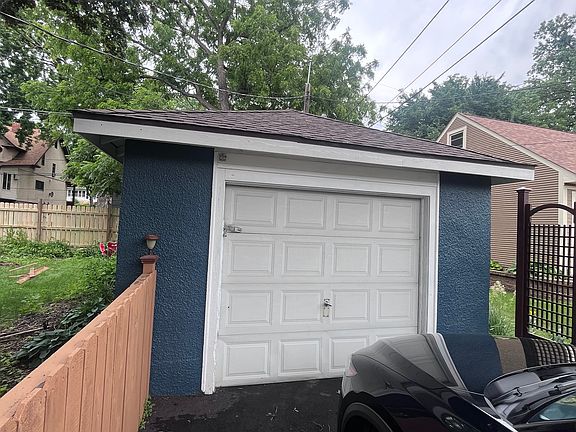 3rd image of 152 Maria Ave #1
