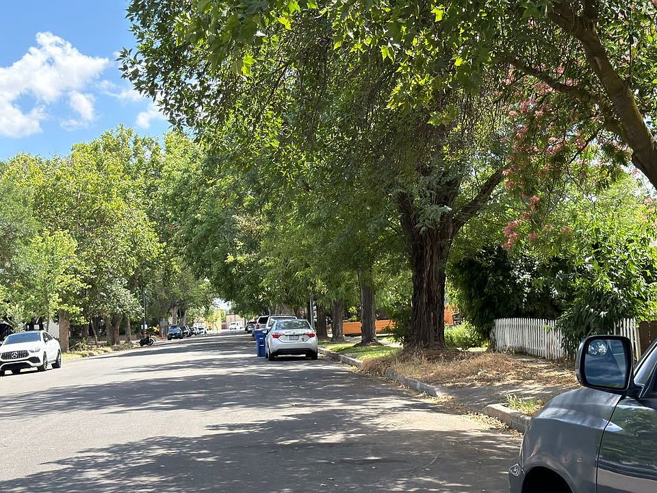 2nd image of 225 Olive Ave
