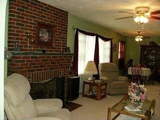 5th image of 15 Clifton St