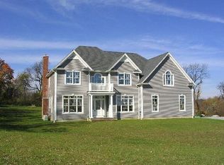 Farmview Dr, New Milford, CT 06776