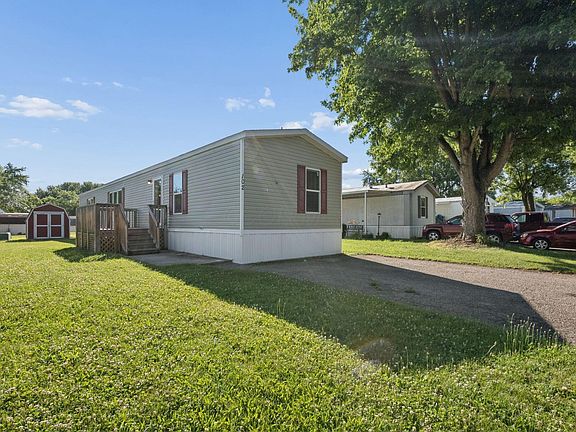 3rd image of 102 Woodfield Pl