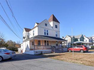 46 Park Ave, Bay Shore, NY 11706