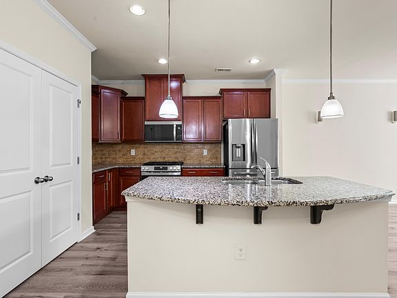 5th image of 253 Durants Neck Ln
