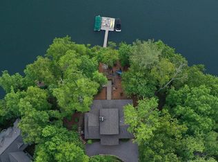 952 Lake Shore Dr, Topton, NC 28781