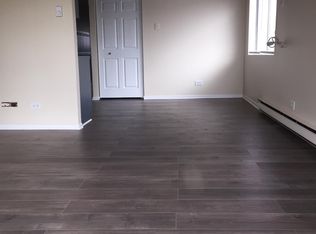 2600 E State St APT 2A, Burnham, IL 60633