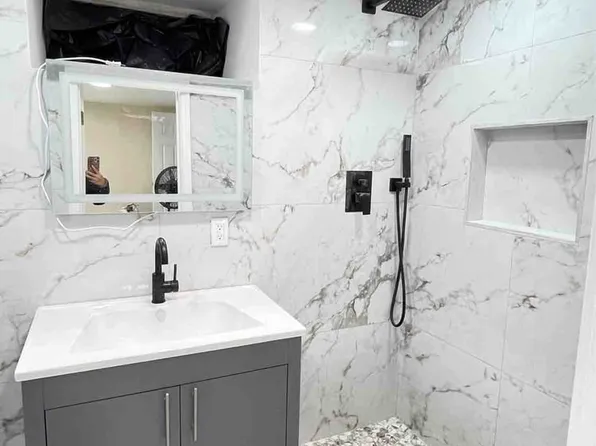 319 15th Street image 4 of 9