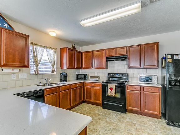 5th image of 20614 Moonrise River Ln