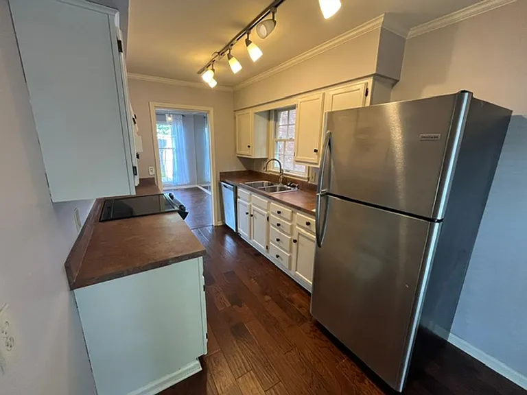 2805 Foxcroft Rd #704 — Photo 13