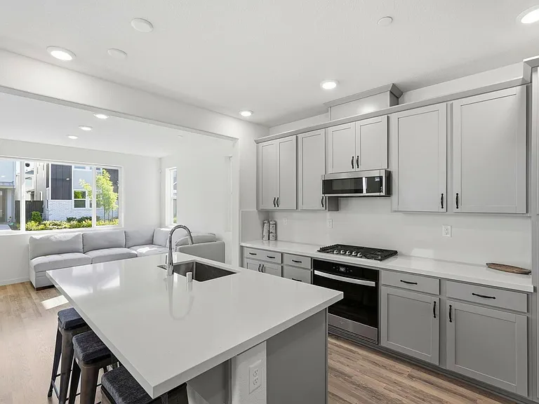 2809 Earthened Walk — Photo 8