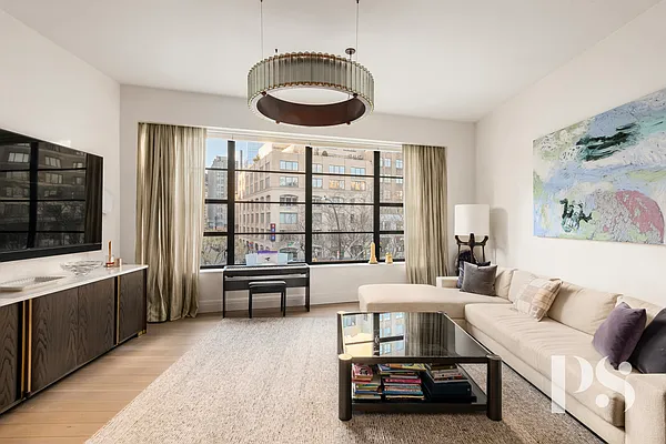 Sold by Compass | media 18