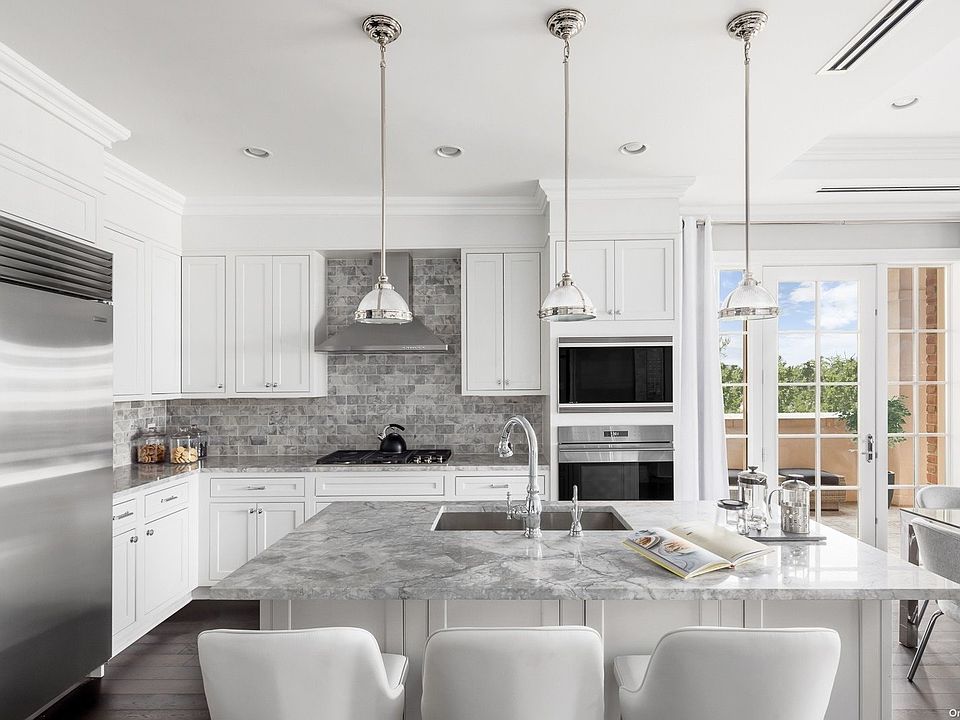 1st image of 5000 Royal Ct
