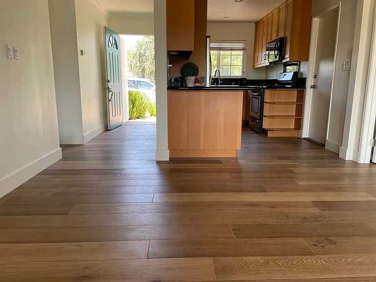 5135 Ewing St — Photo 2