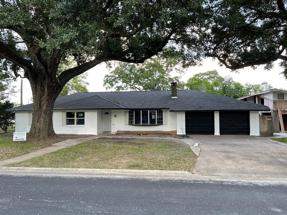 1610 Texas St, Liberty, TX 77575 Zillow