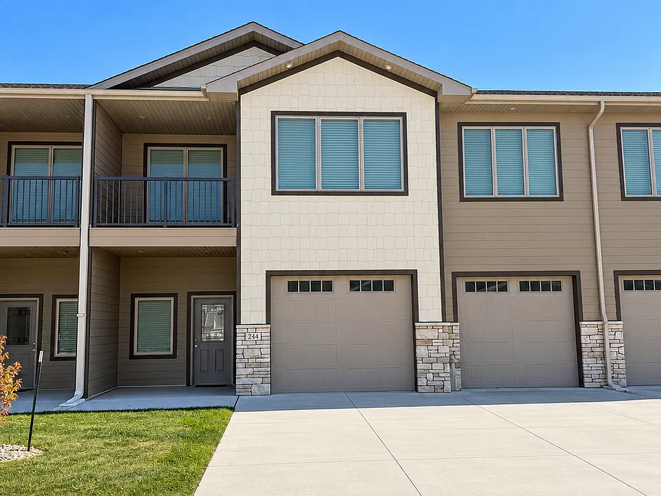 6201 Tyler Pkwy #244
