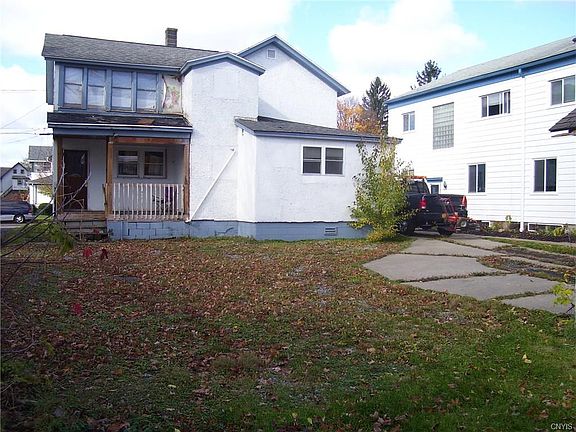 2nd image of 47 Crandall St