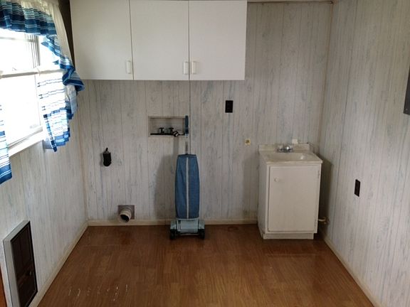 Seperate Laundry Room