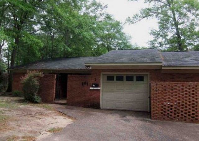 1st image of 501 Bracewell Ave