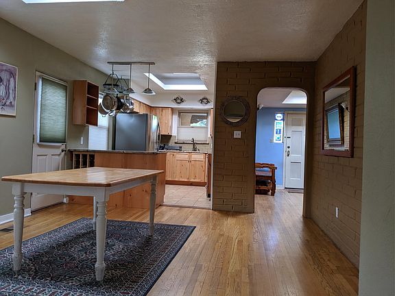5th image of 415 Dartmouth Dr NE