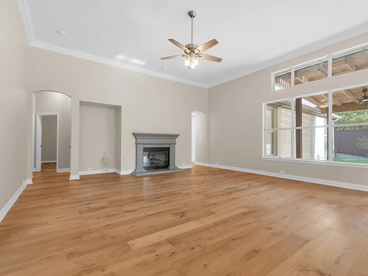 4 bed, 2623 sqft, $3,800 — Photo 3