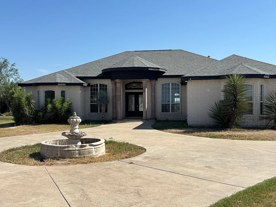 420 W Palm Dr