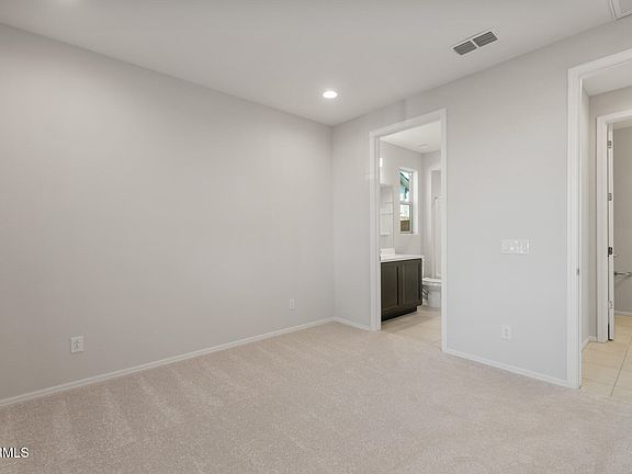 5th image of 18716 N 268TH Avenue