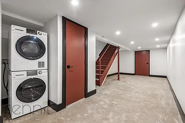 Rented by Rennit Inc.