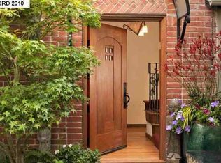 15 Agnes St, Oakland, CA 94618